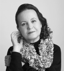 Лушечкина Любовь Дмитриевна - актриса Новгородского театра драмы.